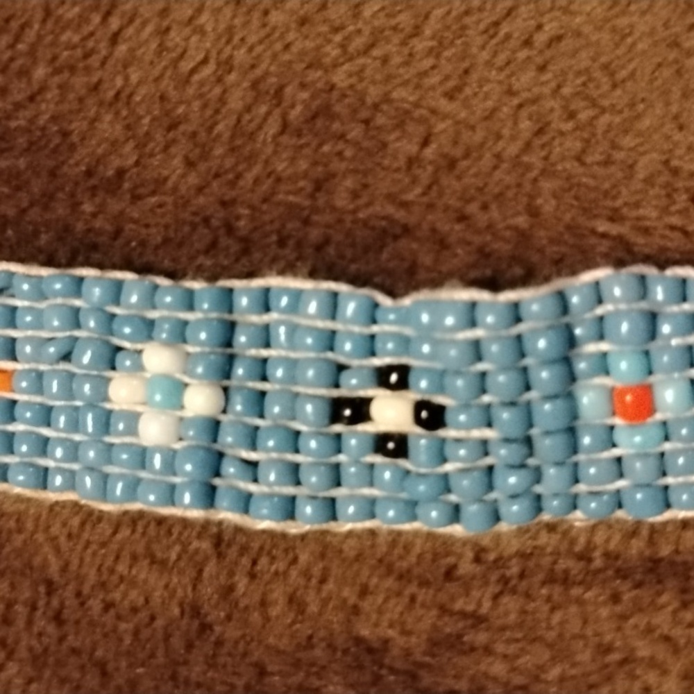 Native Beaded Bracelet - Picture 2 of 4